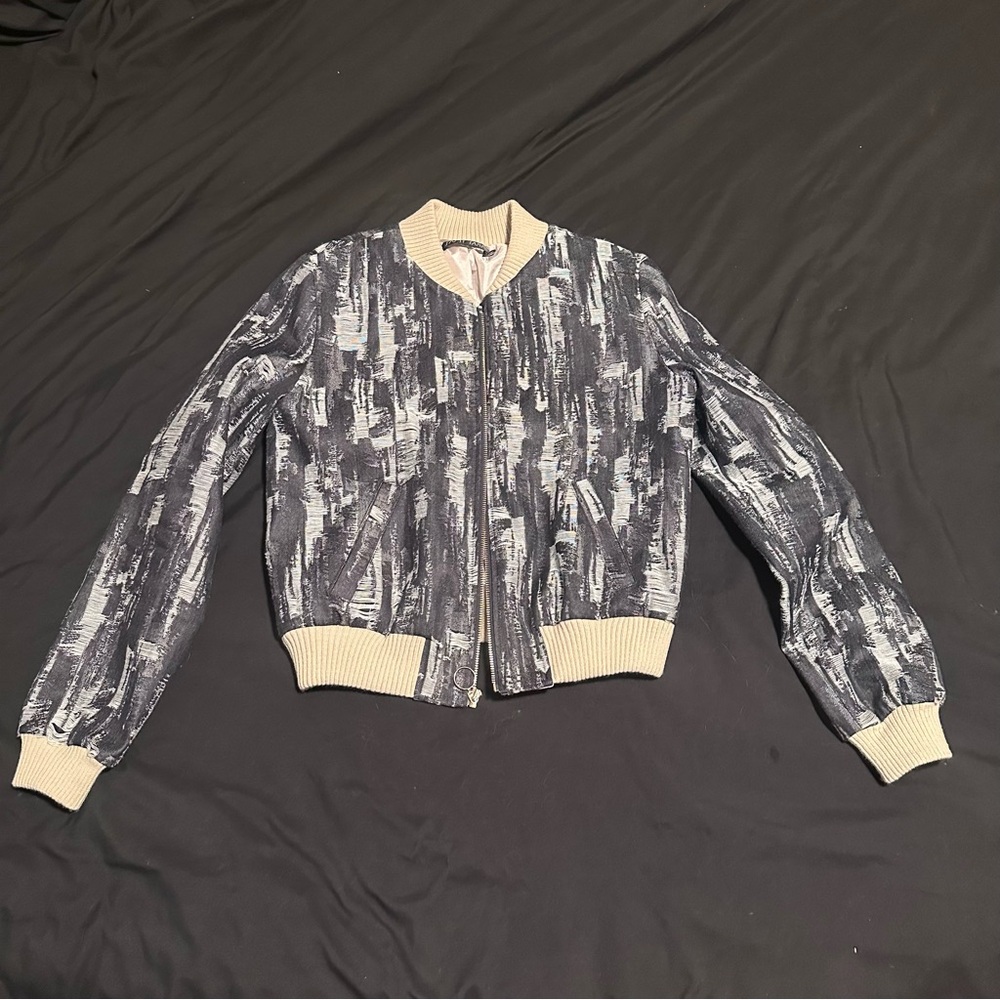 Stylish Women's Black and Gray Jacket